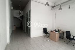 FOR RENT! Ruko di Patal Senayan Cocok untuk Bisnis 300m2 FOR RENT! Ruko di Patal Senayan Cocok untuk Bisnis 300m2