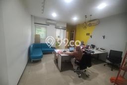 Area Ramai! Ruko Dijual di Kebayoran Baru untuk Bisnis Luas Bangunan 259m2 Area Ramai! Ruko Dijual di Kebayoran Baru untuk Bisnis Luas Bangunan 259m2