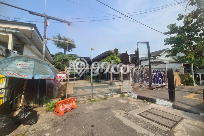 Lahan Kosong Disewakan di Senen, Jakarta Pusat, Luas 1250m2 Lahan Kosong Disewakan di Senen, Jakarta Pusat, Luas 1250m2