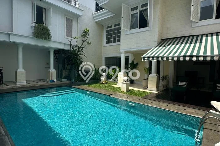 Sewa Rumah Strategis LT 422m2 / LB 650m2 di Pondok Indah, Jakarta Selatan Sewa Rumah Strategis LT 422m2 / LB 650m2 di Pondok Indah, Jakarta Selatan