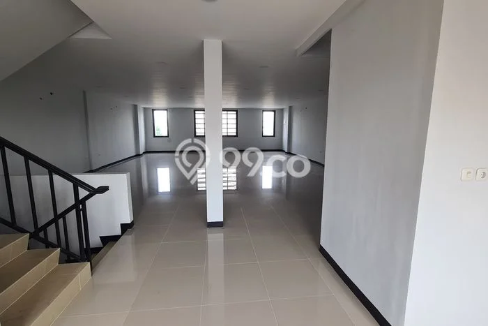Area Strategis! Disewakan Ruko Lokasi Jatinegara, Jakarta Timur Cocok untuk Bisnis Area Strategis! Disewakan Ruko Lokasi Jatinegara, Jakarta Timur Cocok untuk Bisnis