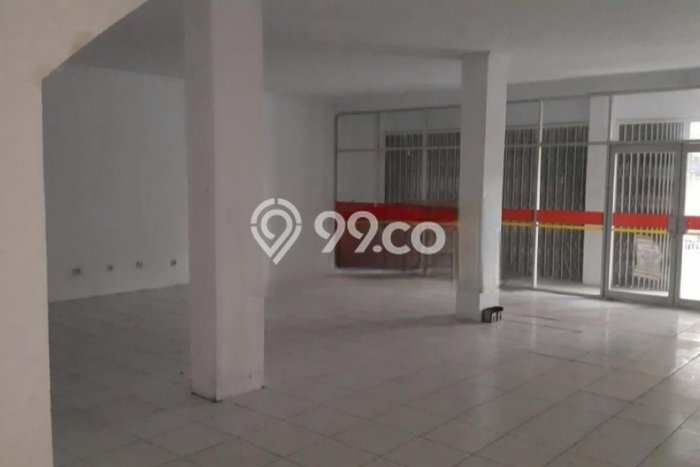 Ruko Disewa di Kebayoran Lama, Jakarta Selatan, LT 150m2 / LB 225m2 Ruko Disewa di Kebayoran Lama, Jakarta Selatan, LT 150m2 / LB 225m2