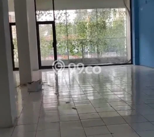 Ruko untuk Disewa di Pusat Jakarta Selatan Luas Bangunan 625m2 Ruko untuk Disewa di Pusat Jakarta Selatan Luas Bangunan 625m2