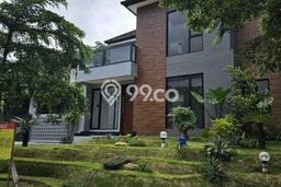 Tempat Strategis! Vila Kawasan Pandaan, Luas 268m2m², Kondisi Prima Tempat Strategis! Vila Kawasan Pandaan, Luas 268m2m², Kondisi Prima