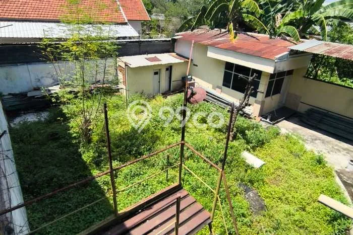 Jual Rumah Bagus Siap Huni LB 660m2 di Lumajang, Lumajang Jual Rumah Bagus Siap Huni LB 660m2 di Lumajang, Lumajang