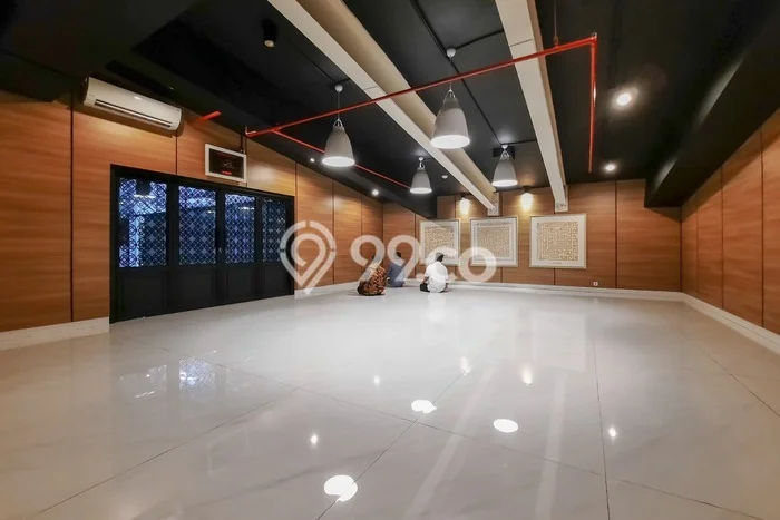 Kantor untuk Disewa di Pusat Jakarta Selatan Luas Bangunan 135m2 Kantor untuk Disewa di Pusat Jakarta Selatan Luas Bangunan 135m2