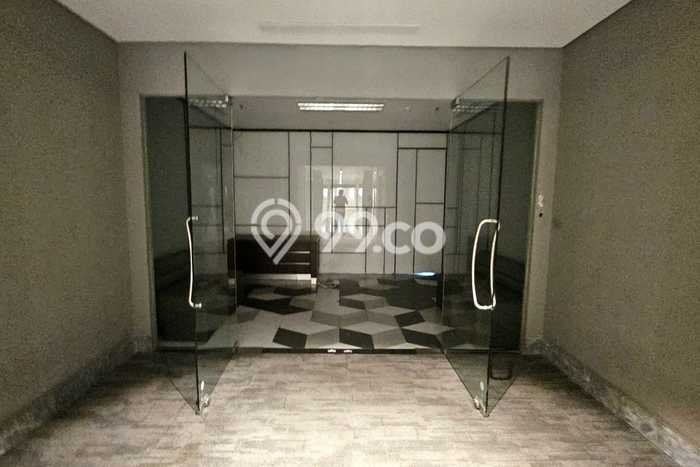 Kantor Disewa di Jakarta Selatan dengan LB 258m2 Area Komersial Ramai Kantor Disewa di Jakarta Selatan dengan LB 258m2 Area Komersial Ramai