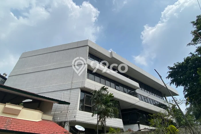 Disewakan Kantor komersial di Kebayoran Baru luas bangunan 150m2 Disewakan Kantor komersial di Kebayoran Baru luas bangunan 150m2