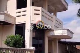Siap Huni Rumah Mewah 5 Kamar di Semarang Barat Dekat ke Mana Saja Siap Huni Rumah Mewah 5 Kamar di Semarang Barat Dekat ke Mana Saja
