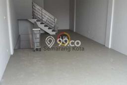 Ruko Disewakan di Area Ramai Gajah Mungkur, Semarang Ruko Disewakan di Area Ramai Gajah Mungkur, Semarang