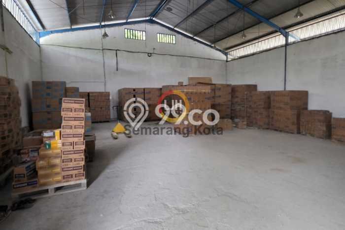 Gudang Dijual di Banyumanik Semarang dengan Luas Bangunan 1500m2 Gudang Dijual di Banyumanik Semarang dengan Luas Bangunan 1500m2