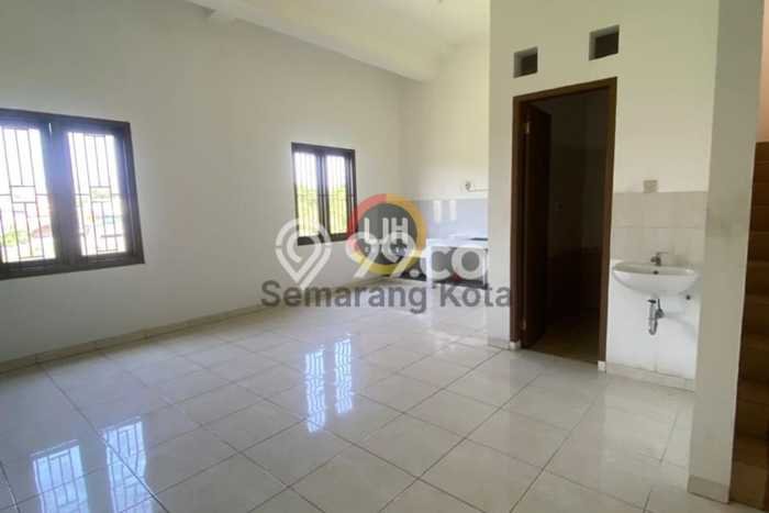 Ruko Dijual Lokasi Emas di Semarang Timur Luas 450m2 Ruko Dijual Lokasi Emas di Semarang Timur Luas 450m2