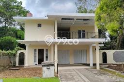 Rumah Mewah LB 250m2 Siap Huni Desain Elegan di Sentul City, Bogor Rumah Mewah LB 250m2 Siap Huni Desain Elegan di Sentul City, Bogor