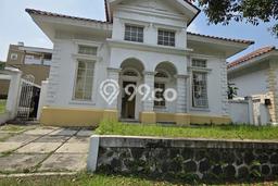 Rumah Modern 2 KT LT 216m2 di Sentul City Rumah Modern 2 KT LT 216m2 di Sentul City