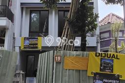 For Sale Hunian Rumah Nyaman 4 KT di Sentul City, Bogor For Sale Hunian Rumah Nyaman 4 KT di Sentul City, Bogor