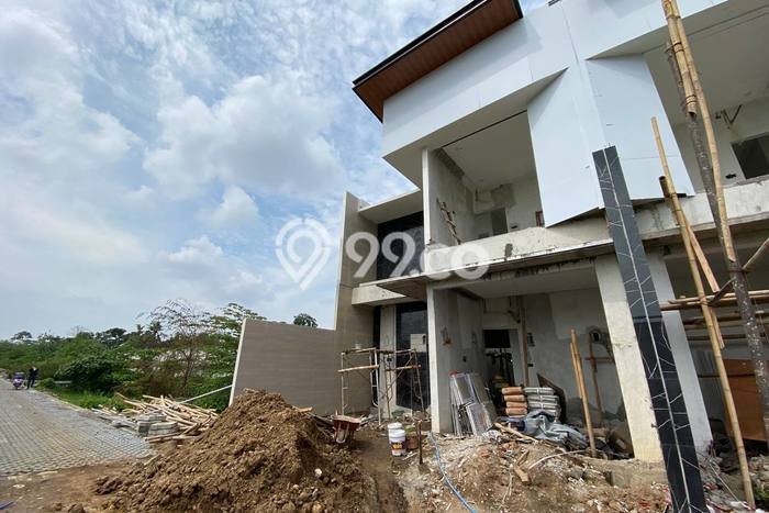 For Sale Rumah 3 Kamar Lokasi Ideal Nyaman dan Strategis di Mlati For Sale Rumah 3 Kamar Lokasi Ideal Nyaman dan Strategis di Mlati
