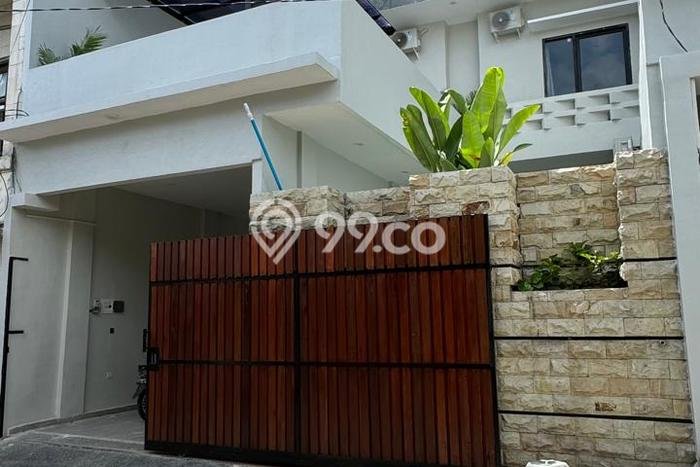 Vila di , Area 122m2m², Akses ke Pusat Kota Vila di , Area 122m2m², Akses ke Pusat Kota