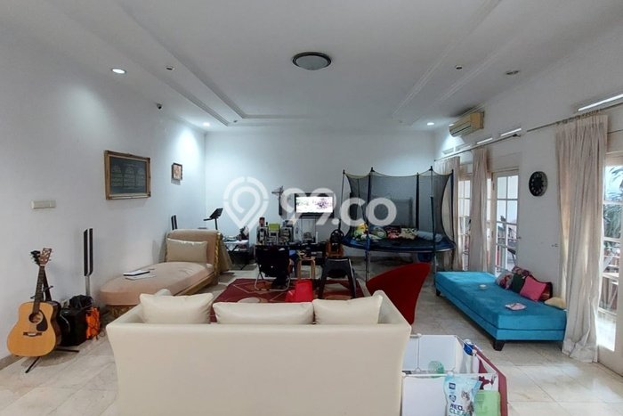 Hunian Eksklusif Siap Huni LT 649m2 di Menteng, Jakarta Pusat Hunian Eksklusif Siap Huni LT 649m2 di Menteng, Jakarta Pusat