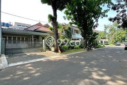 For Sale! Luxury House LT 430m2 Desain Elegan di Pondok Indah For Sale! Luxury House LT 430m2 Desain Elegan di Pondok Indah