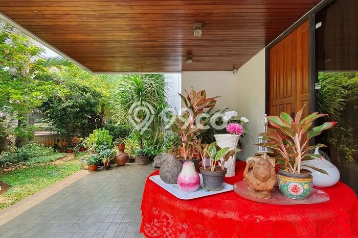 Ready to Use! Luxury House LT 980m2 Desain Elegan di Permata Hijau Ready to Use! Luxury House LT 980m2 Desain Elegan di Permata Hijau