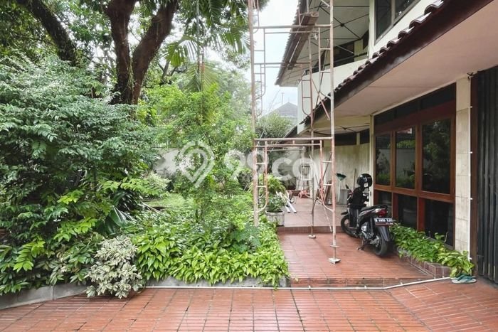 Ready to Use! Luxury House LT 644m2 Desain Elegan di Pondok Indah Ready to Use! Luxury House LT 644m2 Desain Elegan di Pondok Indah