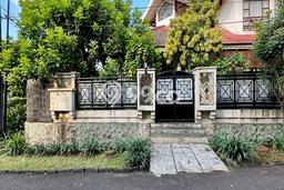 Jual Rumah Mewah Megah Dengan View Cantik di Bintaro, Jakarta Selatan Jual Rumah Mewah Megah Dengan View Cantik di Bintaro, Jakarta Selatan