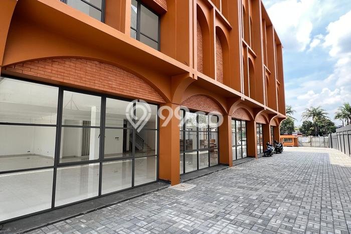 Unit Kantor Dijual di Pasar Minggu Jakarta Selatan Luas Tanah 1890m2, Luas Bangunan 2000m2 Unit Kantor Dijual di Pasar Minggu Jakarta Selatan Luas Tanah 1890m2, Luas Bangunan 2000m2
