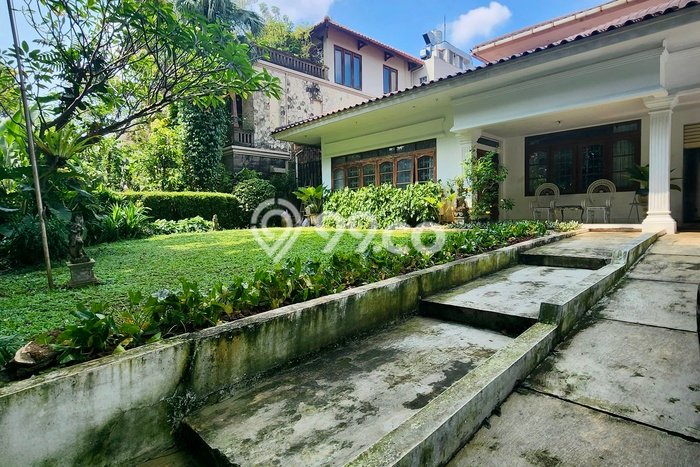 Hunian Mewah LB 409m2 Siap Pakai Desain Elegan di Pondok Indah, Jakarta Selatan Hunian Mewah LB 409m2 Siap Pakai Desain Elegan di Pondok Indah, Jakarta Selatan