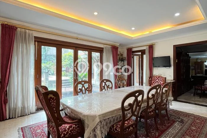 Siap Huni Rumah Minimalis & Modern LB 743m2 di Pondok Indah Siap Huni Rumah Minimalis & Modern LB 743m2 di Pondok Indah