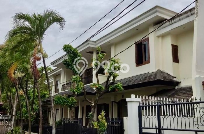 Rumah Luxury di Jakarta Selatan Strategis Kondisi Terawat Rumah Luxury di Jakarta Selatan Strategis Kondisi Terawat