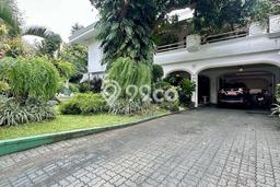 Siap Huni Hunian Elit 8 Kamar di Tebet Dekat ke Mana Saja Siap Huni Hunian Elit 8 Kamar di Tebet Dekat ke Mana Saja