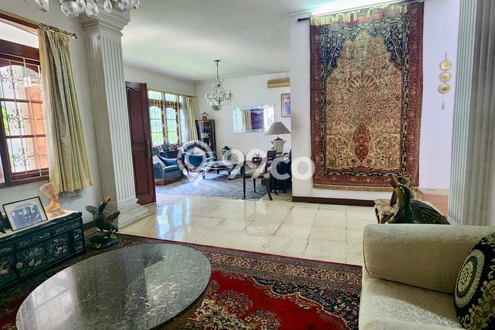 Hunian Mewah LB 409m2 Siap Pakai Desain Elegan di Pondok Indah, Jakarta Selatan Hunian Mewah LB 409m2 Siap Pakai Desain Elegan di Pondok Indah, Jakarta Selatan