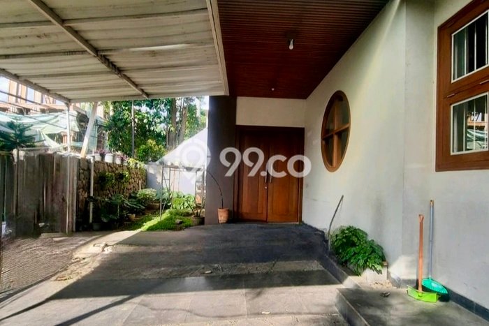 Rumah sewa siap pakai 4 Kamar Tidur di Cipete, Jakarta Selatan Rumah sewa siap pakai 4 Kamar Tidur di Cipete, Jakarta Selatan