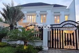 For Sale! Luxury House LT 627m2 Desain Modern di Pondok Indah For Sale! Luxury House LT 627m2 Desain Modern di Pondok Indah