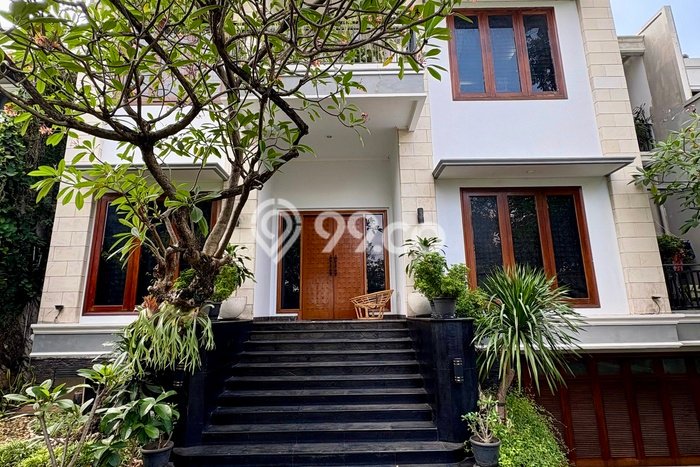 Dijual Rumah Premium dengan Fasilitas Sekitar Lengkap di Menteng, Jakarta Pusat Dijual Rumah Premium dengan Fasilitas Sekitar Lengkap di Menteng, Jakarta Pusat