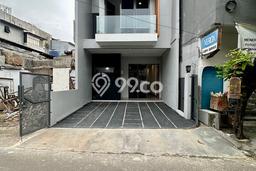 For Sale Rumah 3 Kamar Lokasi Strategis Bagus dan Strategis di Pasar Minggu For Sale Rumah 3 Kamar Lokasi Strategis Bagus dan Strategis di Pasar Minggu