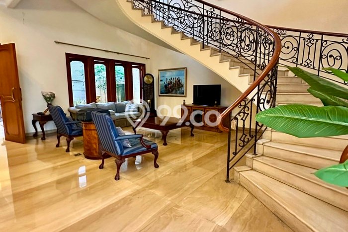 Rumah Eksklusif Siap Huni LT 527m2 di Menteng, Jakarta Pusat Rumah Eksklusif Siap Huni LT 527m2 di Menteng, Jakarta Pusat