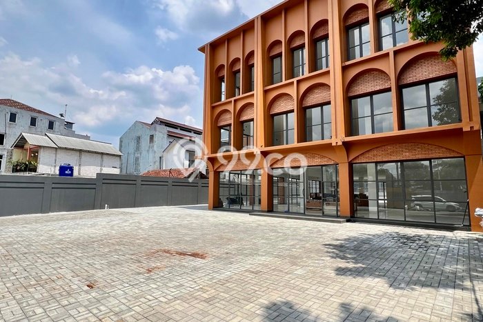 Unit Kantor Dijual di Pasar Minggu Jakarta Selatan Luas Tanah 1890m2, Luas Bangunan 2000m2 Unit Kantor Dijual di Pasar Minggu Jakarta Selatan Luas Tanah 1890m2, Luas Bangunan 2000m2