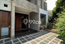 Rumah Elit Modern Tanpa Renovasi di Pondok Indah Jakarta Selatan Rumah Elit Modern Tanpa Renovasi di Pondok Indah Jakarta Selatan