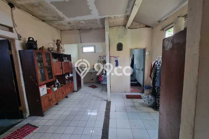 Unit Komersial Dijual di Jakarta Selatan LT 300m2 & LB 100m2 Unit Komersial Dijual di Jakarta Selatan LT 300m2 & LB 100m2