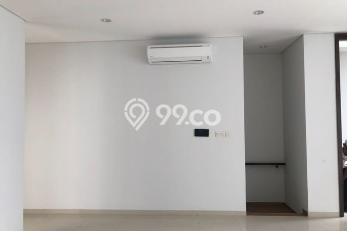 Dijual Rumah Luas Elegan Dengan View Eksklusif di Lebak Bulus, Jakarta Selatan Dijual Rumah Luas Elegan Dengan View Eksklusif di Lebak Bulus, Jakarta Selatan