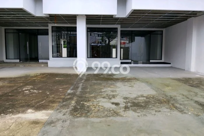 Ruko Dijual di Prime Area Jakarta Timur Luas 1100m2 Ruko Dijual di Prime Area Jakarta Timur Luas 1100m2