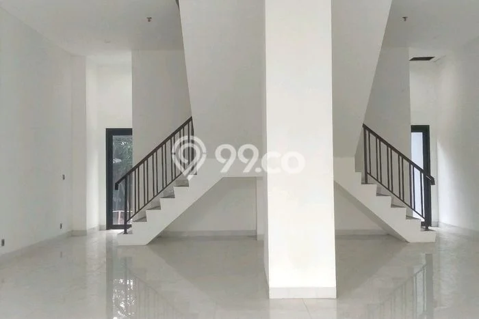 Ruko Bagus LT 200m2 LB 360m2 Dijual di Menteng Jakarta Pusat Ruko Bagus LT 200m2 LB 360m2 Dijual di Menteng Jakarta Pusat
