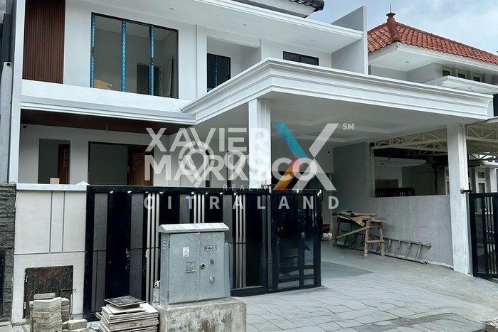Jual Rumah Mewah Megah Dengan View Eksklusif di Graha, Surabaya Jual Rumah Mewah Megah Dengan View Eksklusif di Graha, Surabaya