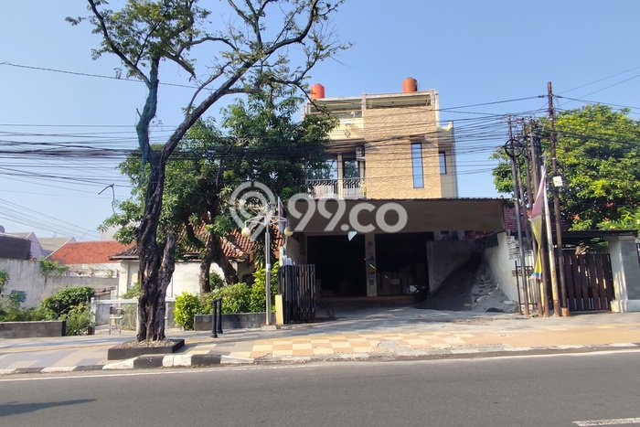 Lokasi Strategis! Dijual Ruko Bisnis di Semarang Tengah, Semarang Kondisi Baik Lokasi Strategis! Dijual Ruko Bisnis di Semarang Tengah, Semarang Kondisi Baik