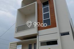 Rumah Siap Pakai di Banyumanik, Semarang, LT 80m2m² LB 60m2m² Rumah Siap Pakai di Banyumanik, Semarang, LT 80m2m² LB 60m2m²