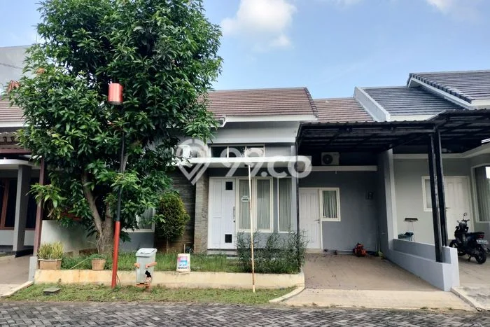 Rumah Strategis Minimalis Lb 85m2 di Banyumanik, Semarang Rumah Strategis Minimalis Lb 85m2 di Banyumanik, Semarang