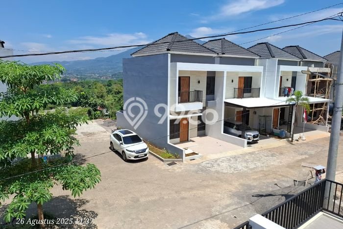 Rumah Idaman Keluarga LB 72m2m² View Danau di Banyumanik, Semarang Rumah Idaman Keluarga LB 72m2m² View Danau di Banyumanik, Semarang