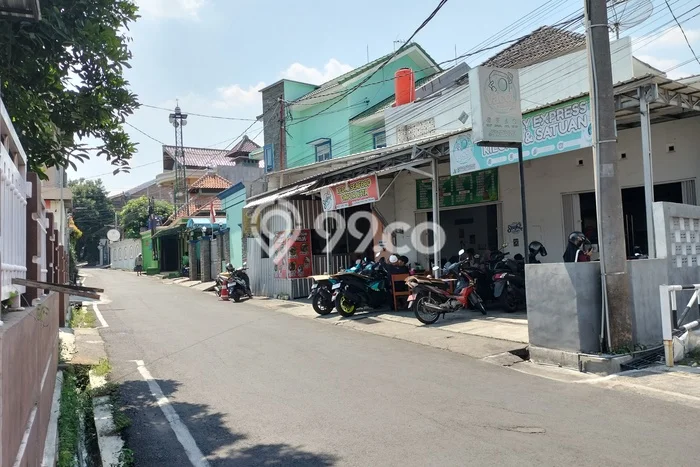 Unit Ruko Dijual di Tembalang Semarang 110m2 Unit Ruko Dijual di Tembalang Semarang 110m2
