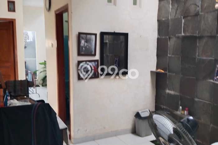 For Sale Rumah 2 Kamar Lokasi Ideal Bagus dan Strategis di Banyumanik For Sale Rumah 2 Kamar Lokasi Ideal Bagus dan Strategis di Banyumanik